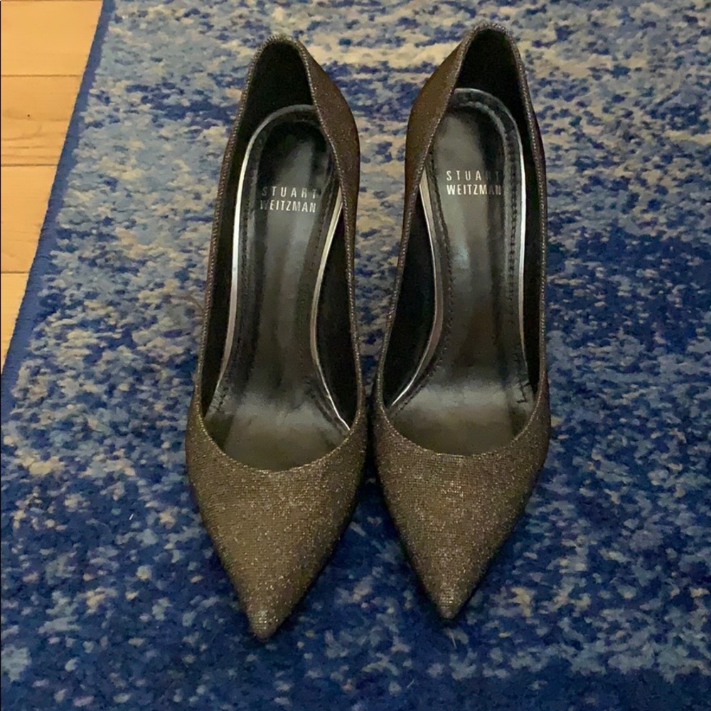 Stuart Weitzman size 6.5  pewter glitter pumps